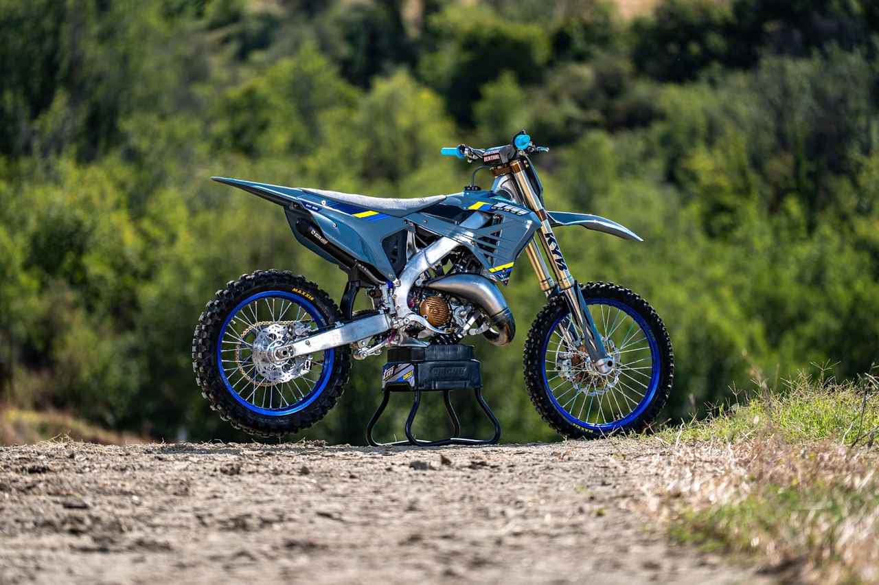 画像2: 競技に特化した「CORSE」エディションMXの登場