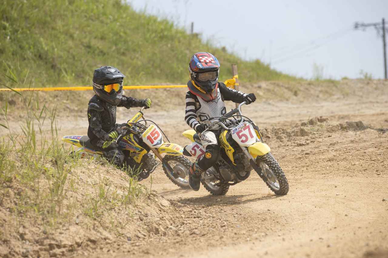 画像4: 髙橋がライバルを振り切り優勝を獲得。スーパー50クラス