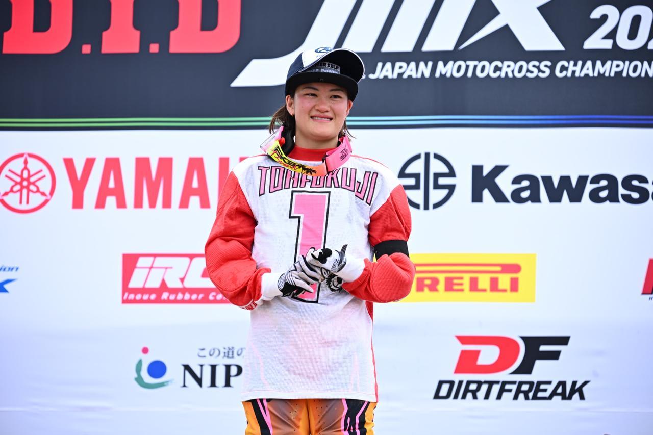 現在4連勝中、全日本モトクロスレディースクラス女王・川井麻央が