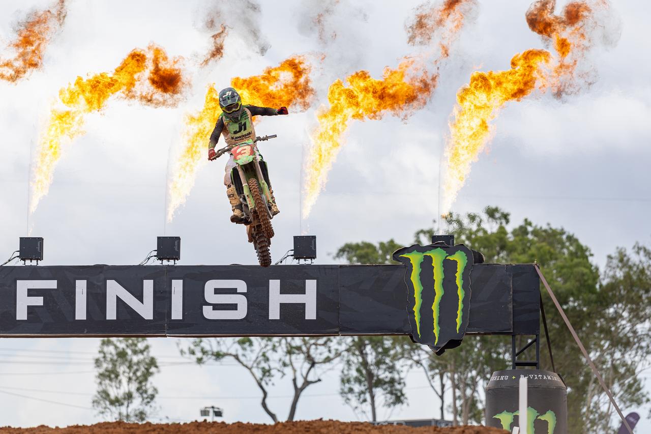 画像2: MXGPチャンピオン、ロマン・フェーブルが全日本モトクロス選手権最終戦に参戦