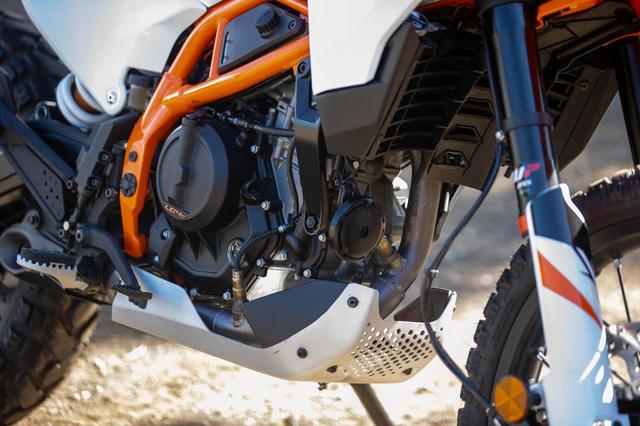 画像1: 穏やかだが鋭い、390らしいエンジン特性