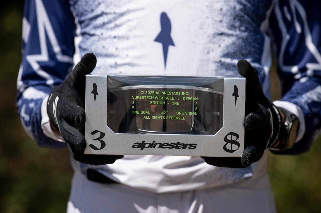 画像: 箱すらかっこいい…なんやこれ