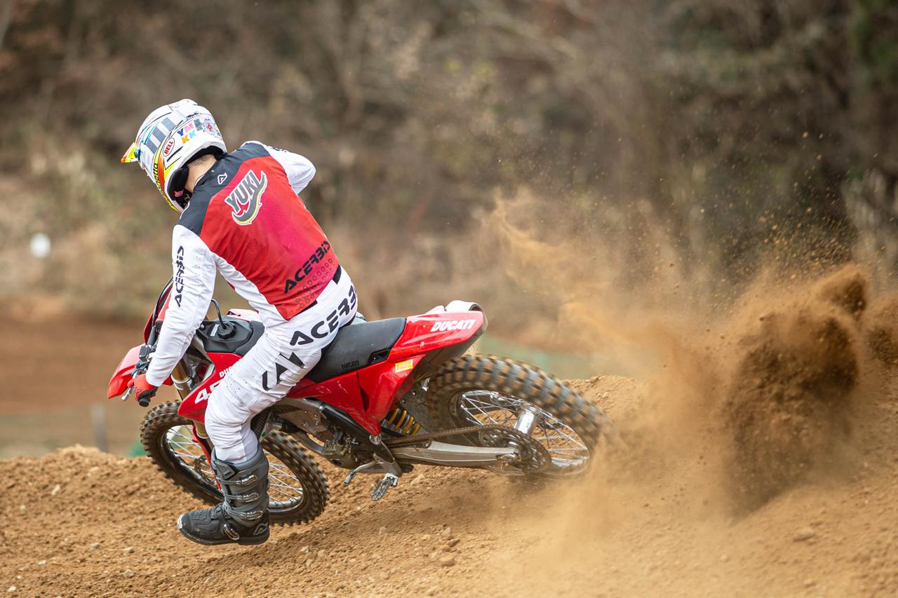 画像2: アルミフレームとサスペンションの剛性感