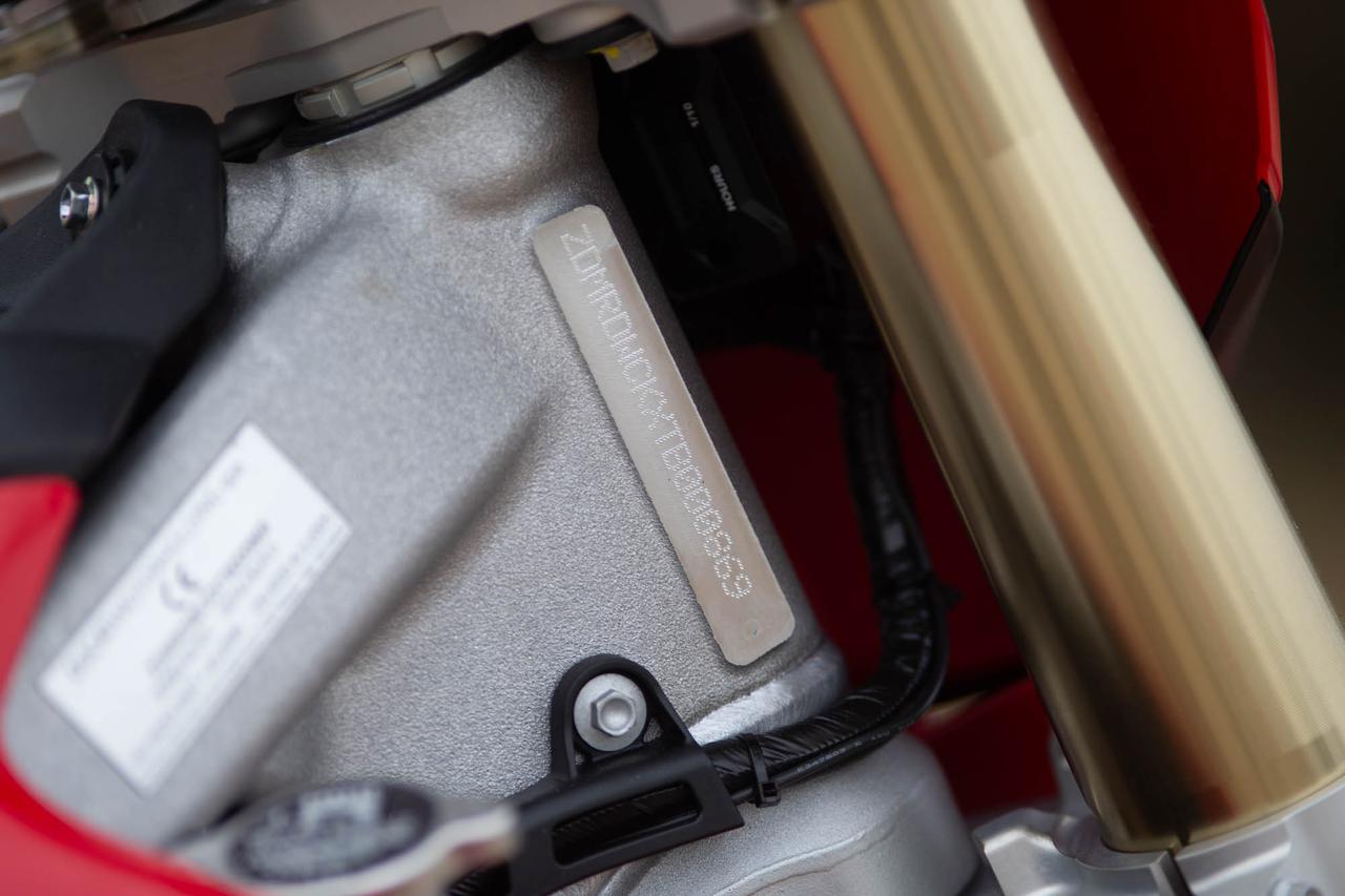 画像1: アルミフレームとサスペンションの剛性感