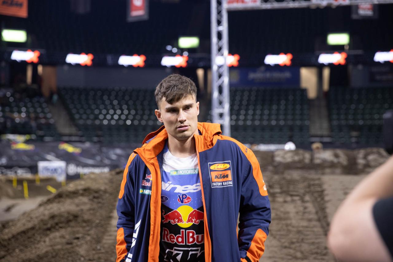 画像: Tristan "The Robots" Hart.