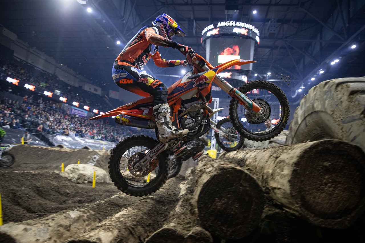 画像1: エキサイティングそのもの、エンデューロクロスのプロクラス