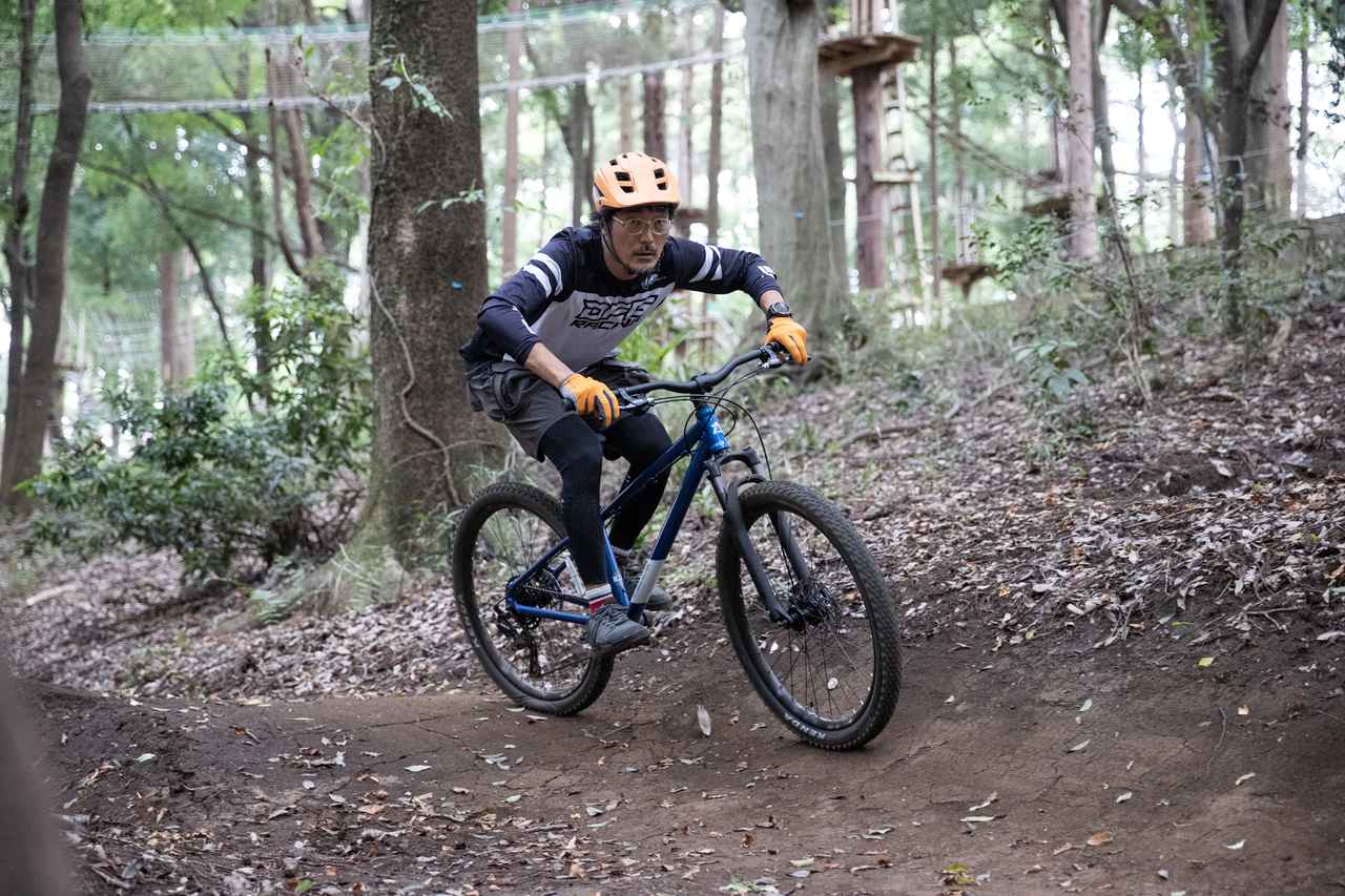 画像: スピードに乗せて走る楽しさ、中級レベルの「ブルートレイル」