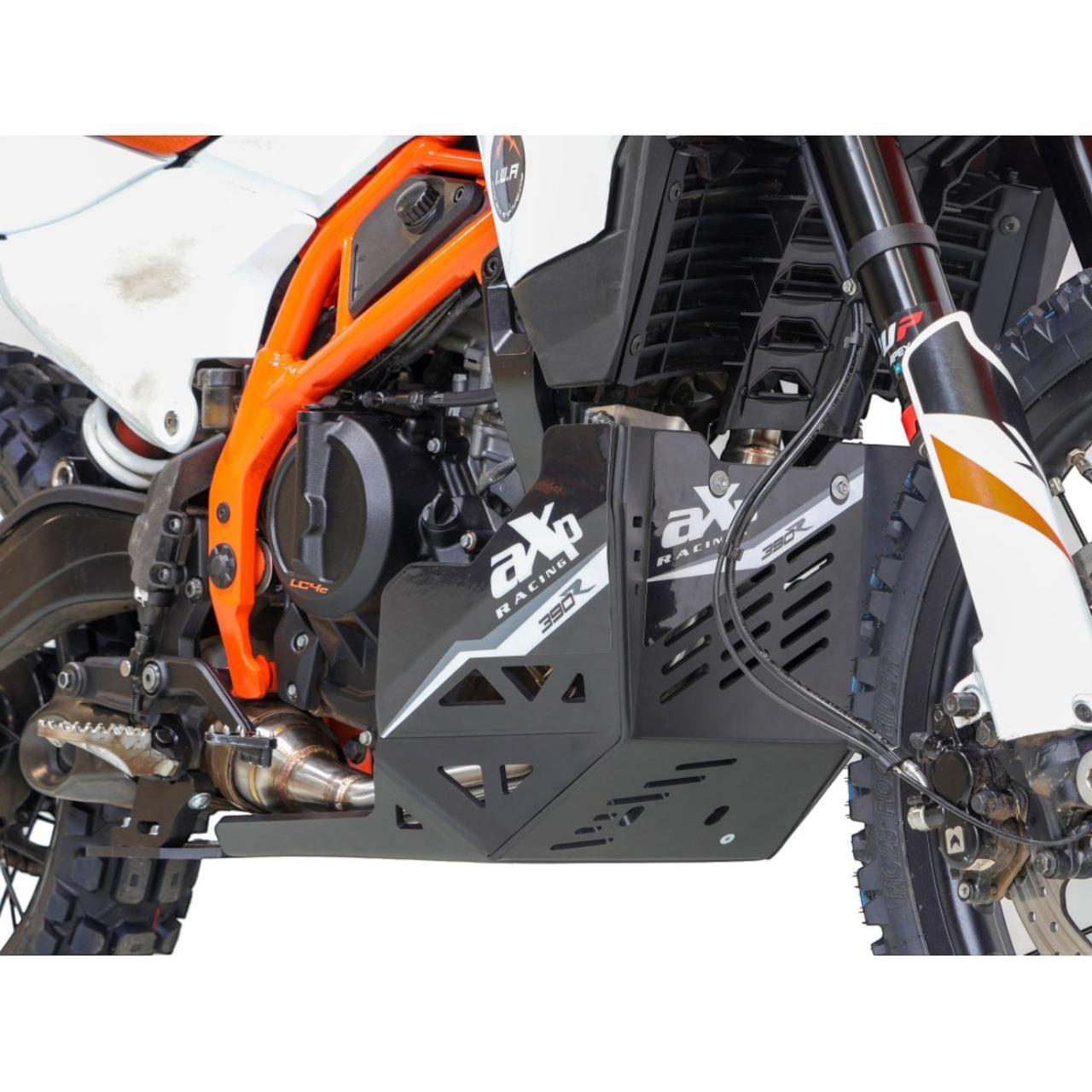 ブレードランナー　希少価値高い 吊り下げ式フレームの欠点を補う、KTM390ED/ADV向けスキッドプレート
