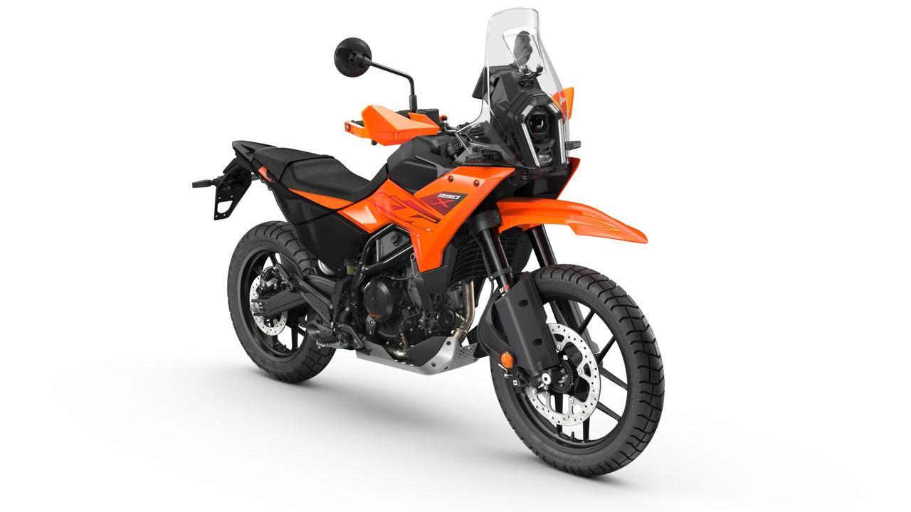低シートにキャストホイール、旅向けKTM 390アドベンチャーXが登場