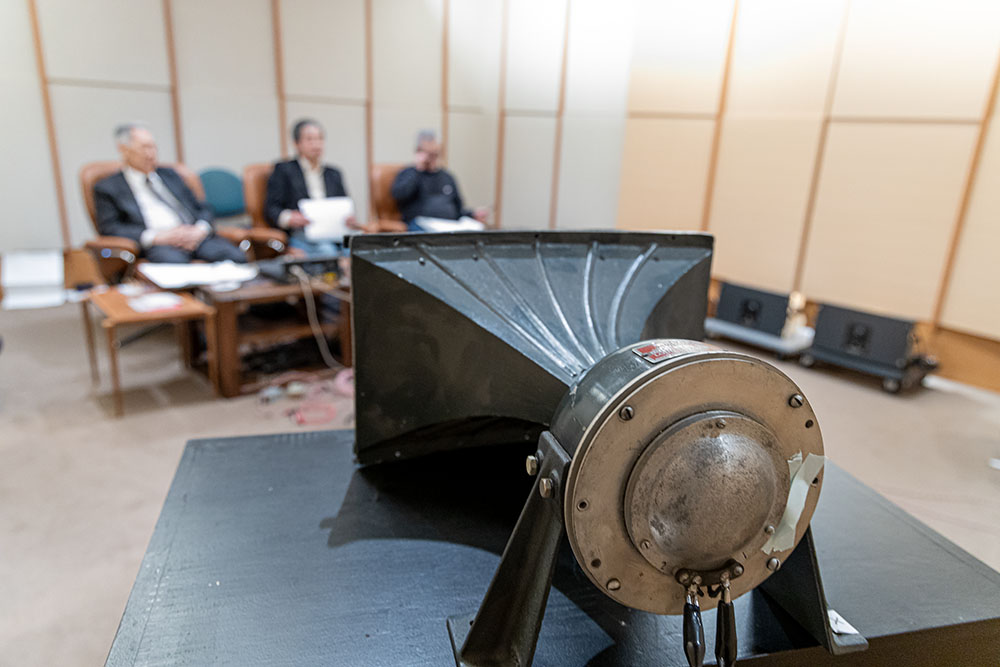 画像: 試聴編 ホーン＋ドライバーの位置調整や低域／中高域アンプの変更に音が鋭敏に反応