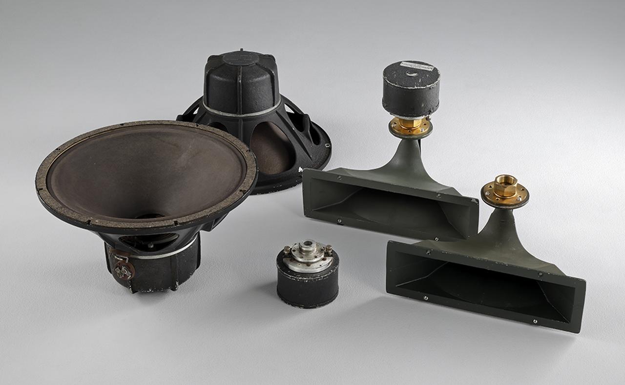 画像1: 【Vintage】励磁/パーマネント型 46cmウーファー/ドライバー+ホーン「圧倒の2ウェイ・サウンド」 Part.4