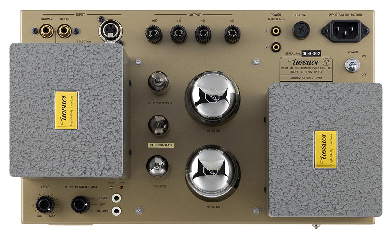 画像: 天板後方（写真左上）に計3系統を装備する入力は、バランス端子が1系統で、2系統のアンバランス端子は1系統がダイレクト（DIRECT）、もう1系統は内蔵アッテネーターによるレベル設定が可能なノーマル（NORMAL）である。後方中央に4つのバインディングポストが並ぶスピーカー端子は、プラス側が16Ω、8Ω、4Ωのインピーダンスごとに用意される方式だ。