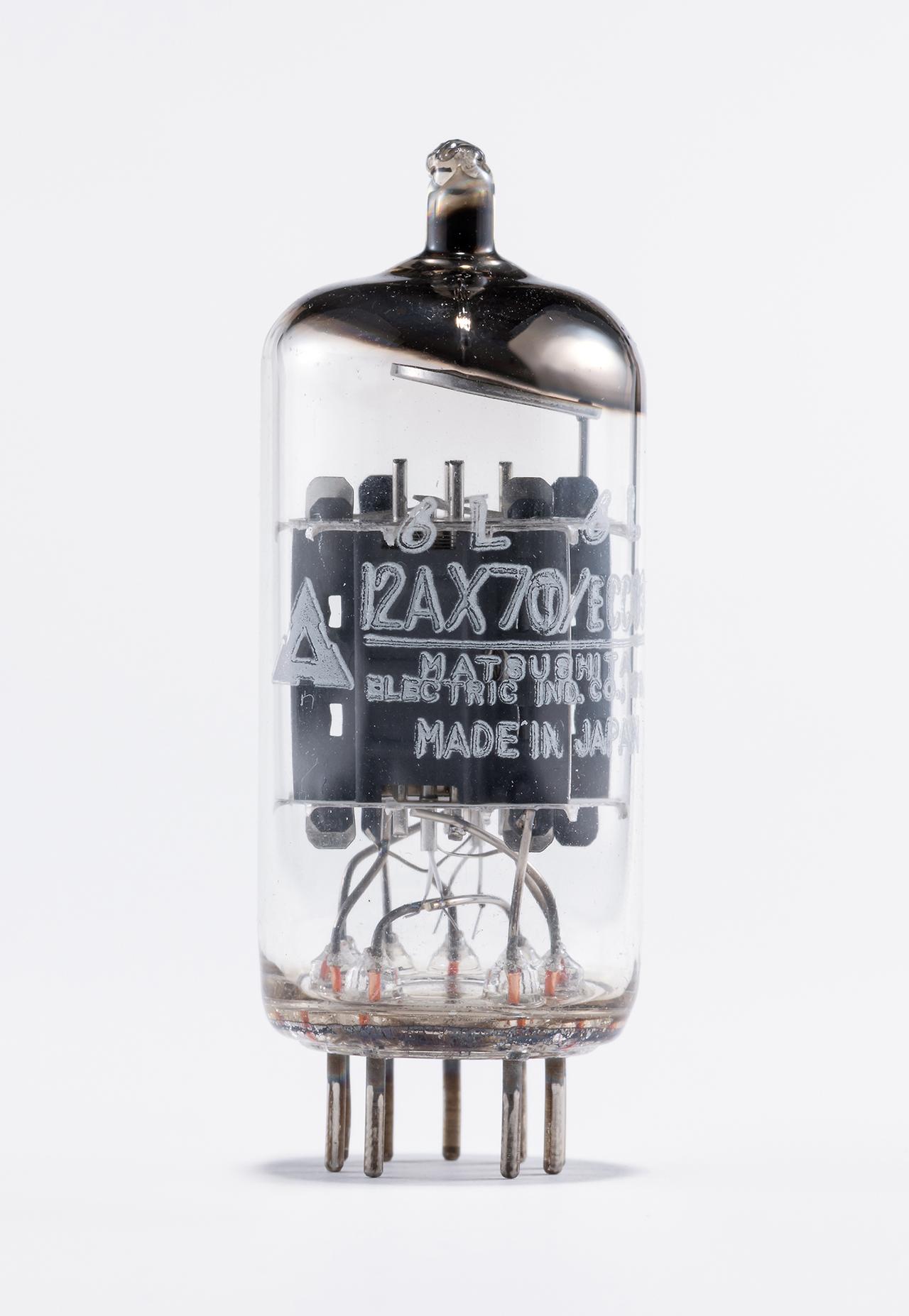 画像: 初段管　松下電器12AX7A