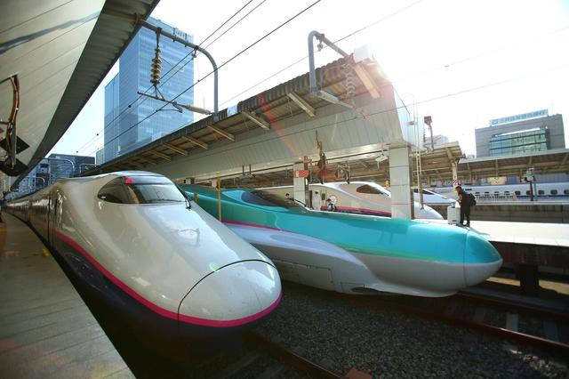 画像: プロは遠征、我々は出張、いずれも移動は体に負担がかかる。疲れを取るケアはかかせない