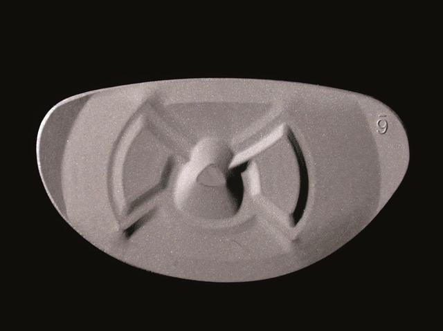 画像: 中央の厚肉部分、周辺部の薄肉化を進め、センターを外しても初速を落ちにくく