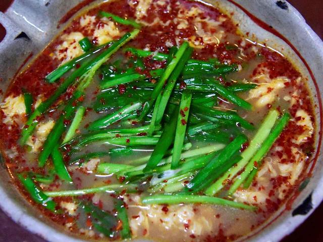 画像: 辛いながらもまろやかなスープが絶妙な有名店。元祖辛麺 東風屋 宮崎県宮崎市中央通7-27 TEL.0985-20-0843