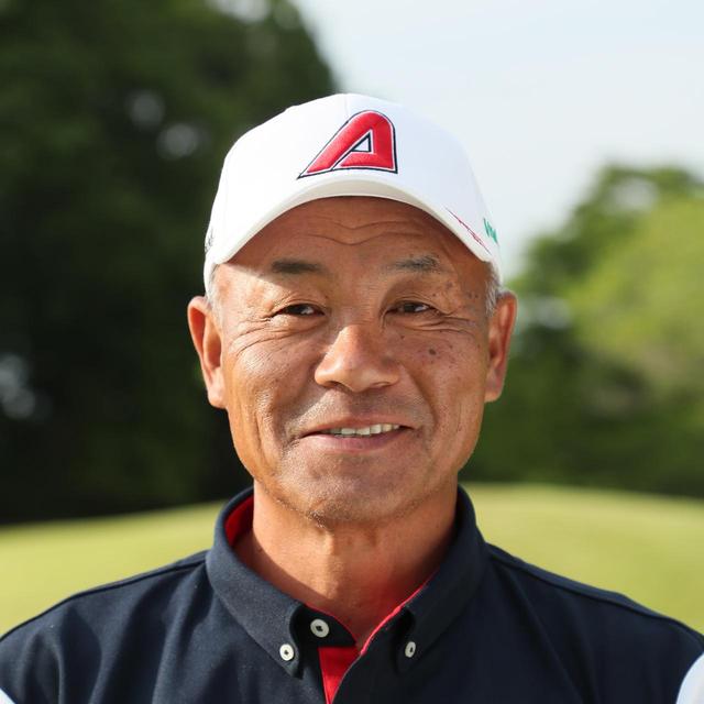画像: 崎山武志プロ レギュラー時代は未勝利も、シニアで大ブレイク。2016年はプラヤド・マークセンに次ぐ賞金ランク2位にもなった。