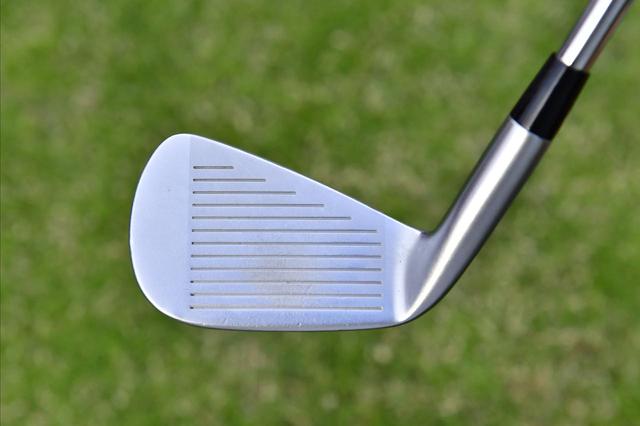 画像: ミート率の高さからフェースの打痕が一点に集中。まもなく同じモデルの新セットに交換するという