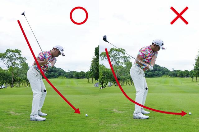 画像: 顔の向きの違いに注目。顔を右に向けると左肩が浮かずに上から打てる