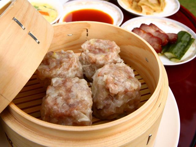 画像1: 【横浜中華街・五目焼きそば】華正樓、萬珍樓、聘珍樓、名店の味を食べ比べ!