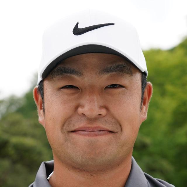 画像: 桜美式のテンフィンガーグリップで活躍中。関西オープンで通算3勝目