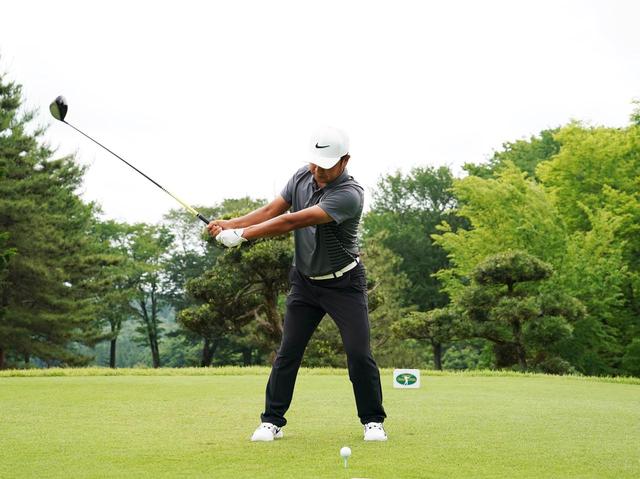 画像1: 【時松隆光】安定したループ軌道で抜群の方向性。ゆっくり上げて、ゆっくり切り返すリズムの賜物