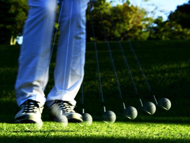 画像: 上達のポイントは、フェースに乗せる感覚をつかむこと。