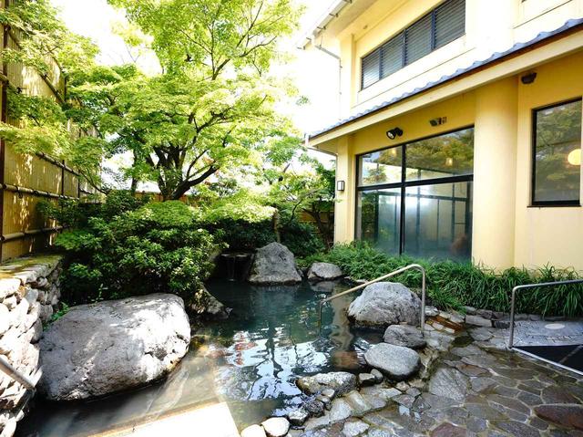 画像: 泉質/単純温泉 バリアフリー対応の新しい施設