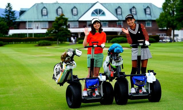 画像: セグウェイゴルフ調査を終えた2人。「さあ、お風呂だね」 セグウェイ調査隊はこちら