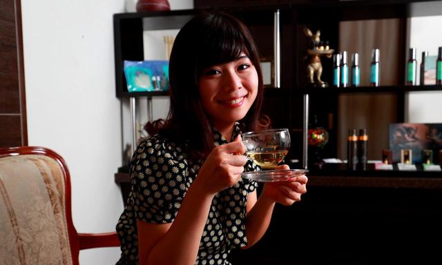 画像: エステの後に、サロンでお茶を頂きました