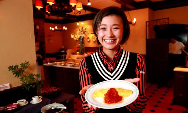 画像: 「オムレツに完熟トマトのソースをたっぷり」(中里)