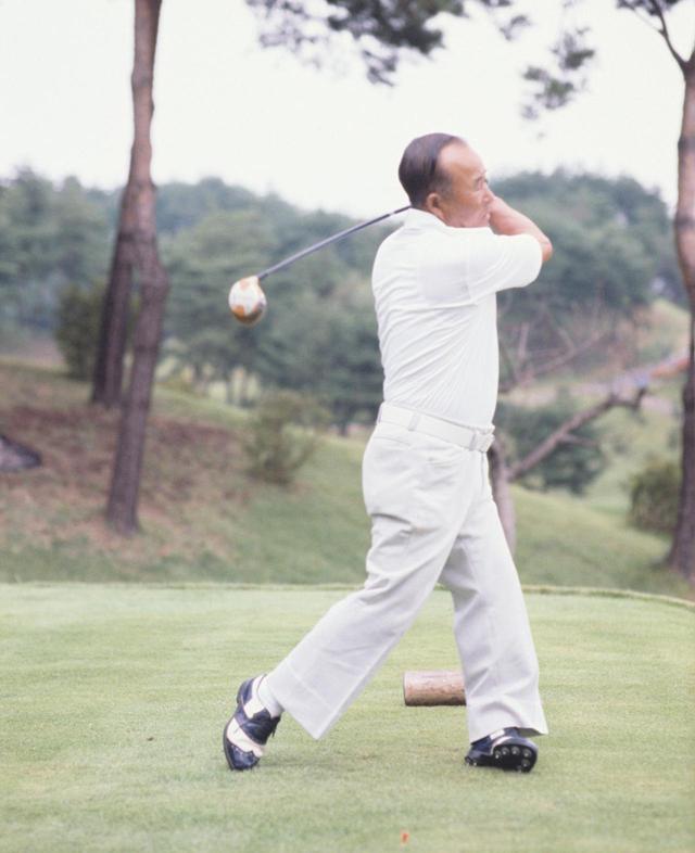 画像7: 【今日は何の日? ゴルフの日】60年前の昭和32年10月27日にカナダカップ優勝。霞ヶ関CC東コースでマークした日本チームのスコアは? 日本のタイガー中村寅吉