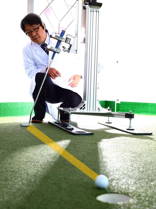 画像: 転がりに影響するのがストロークだけなら、毎回正確に、同じストロークをすれば必ず入るはずなのだが……。