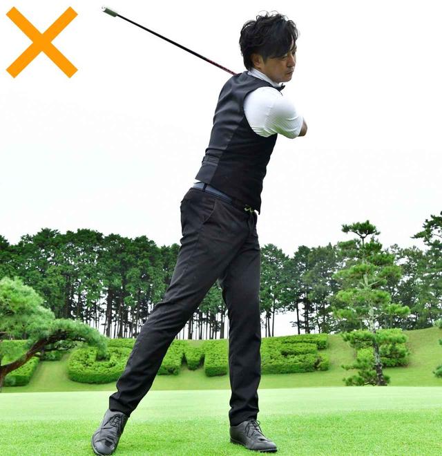 画像: 棒に振り回されるのはよくない。棒と体で引っ張り合う意識で振ると上手くいく