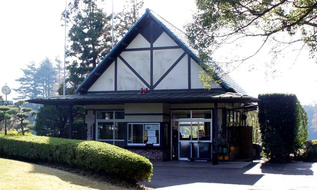 画像: スタート小屋も昔ながらの佇まい