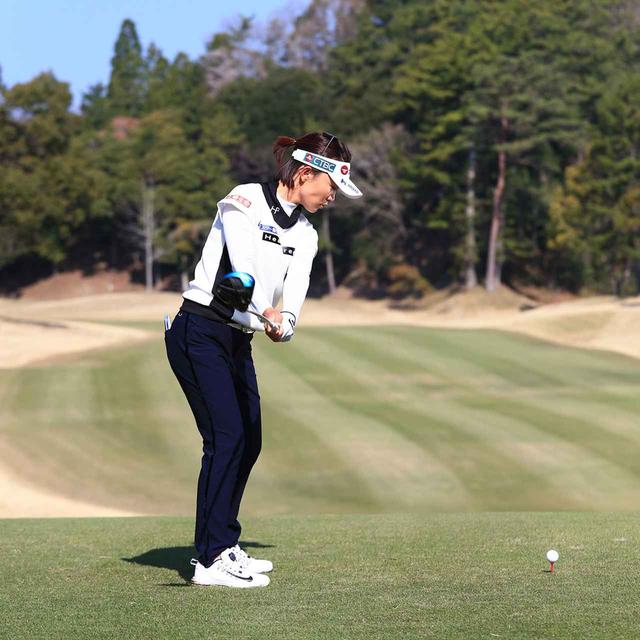 画像2: 【テレサ・ルー】女子プロが選んだベストドライバースウィング。軽く振っても飛ぶ「捻転力」の秘密
