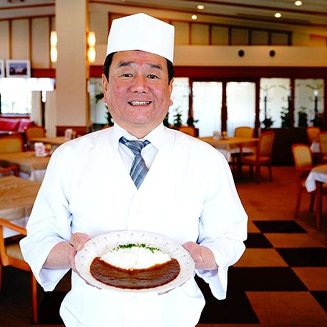画像: 昔の味を知っているメンバーさんと試食会を繰り返しました。辛味、フルーティーさにこだわっています。 垂水ゴルフ倶楽部・矢野隆志料理長