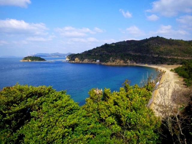 画像: 直島から瀬戸内海を臨む