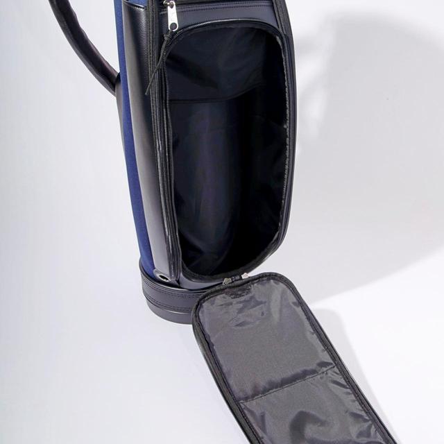 画像: 使い勝手の良さも魅力。大きく開くポケットはレインウェアなど大き目の荷物の出し入れもらくちん