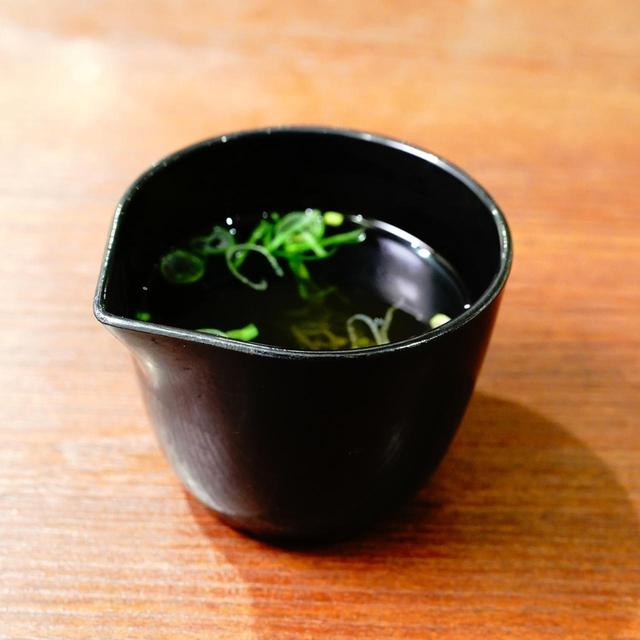 画像: こちらが味変用の自慢のダシ