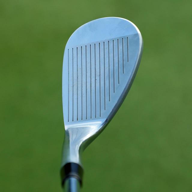 画像: 58度の顔。リーディングエッジの丸みが特徴