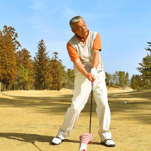 画像4: 【リキみを抜く②】正しく脱力できたら、目隠ししても当たりますby高松志門プロ