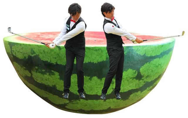 画像: 距離感はスピードではなくスウィングの大きさで出そう。手先を使ってクラブを上げず、手首を固定したまま体をしっかり回すのがコツ。9Iで腰から腰まで手元が動けば50ヤードの距離感になる