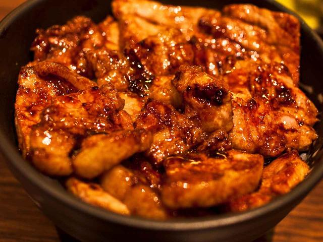 画像: 豚丼…972円