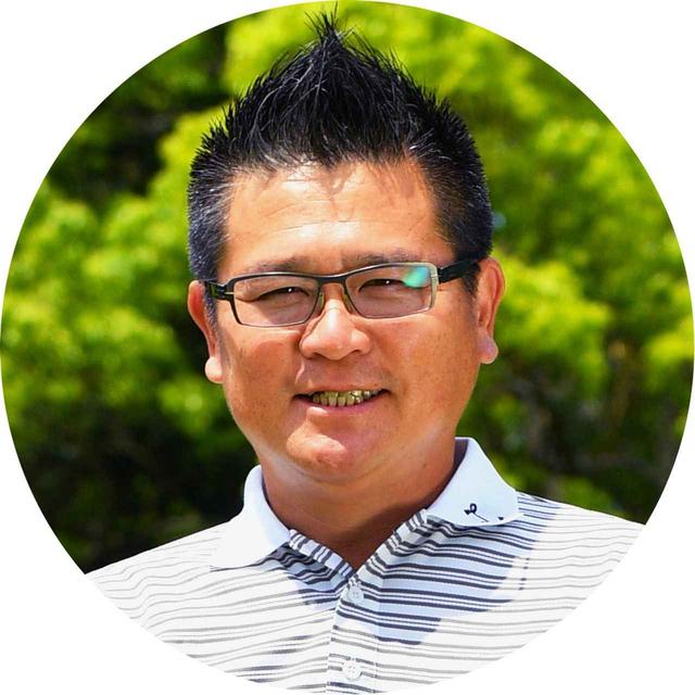 画像: 【解説】日下部光隆プロ くさかべみつたか。1968年生まれ。神奈川県出身。ショートゲームの上手さはレギュラー時代から折り紙付き。東京・世田谷のゴルフガレージWASSでアマチュアを教えながら、シニアツアーに参戦中