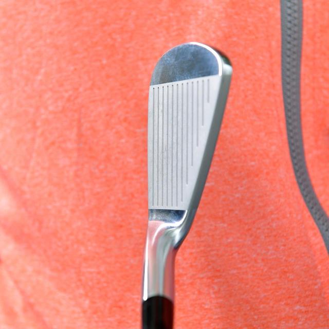 画像: 小ぶりでドストレートなヘッドでトップラインがシャープなミズノ顔
