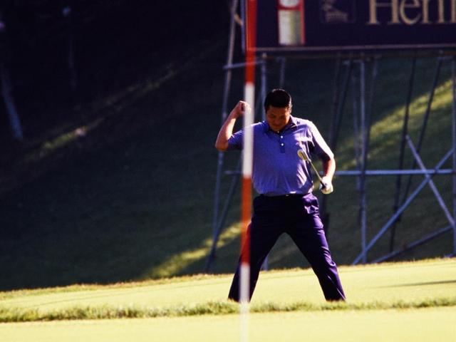 画像: ジャンボが劇的なチップインを決めプレーオフへ、そして優勝
