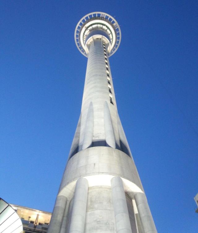 画像: スカイタワー www.skycityauckland.co.nz