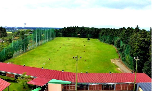 画像: 宍戸ヒルズカントリークラブのドライビングレンジ。屋根付き250㍎