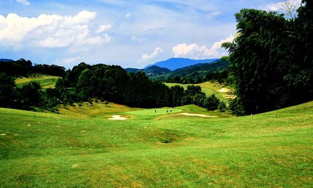 画像2: 大宰府の丘陵地に展開する大宰府GC(18H・6824Y・P72)